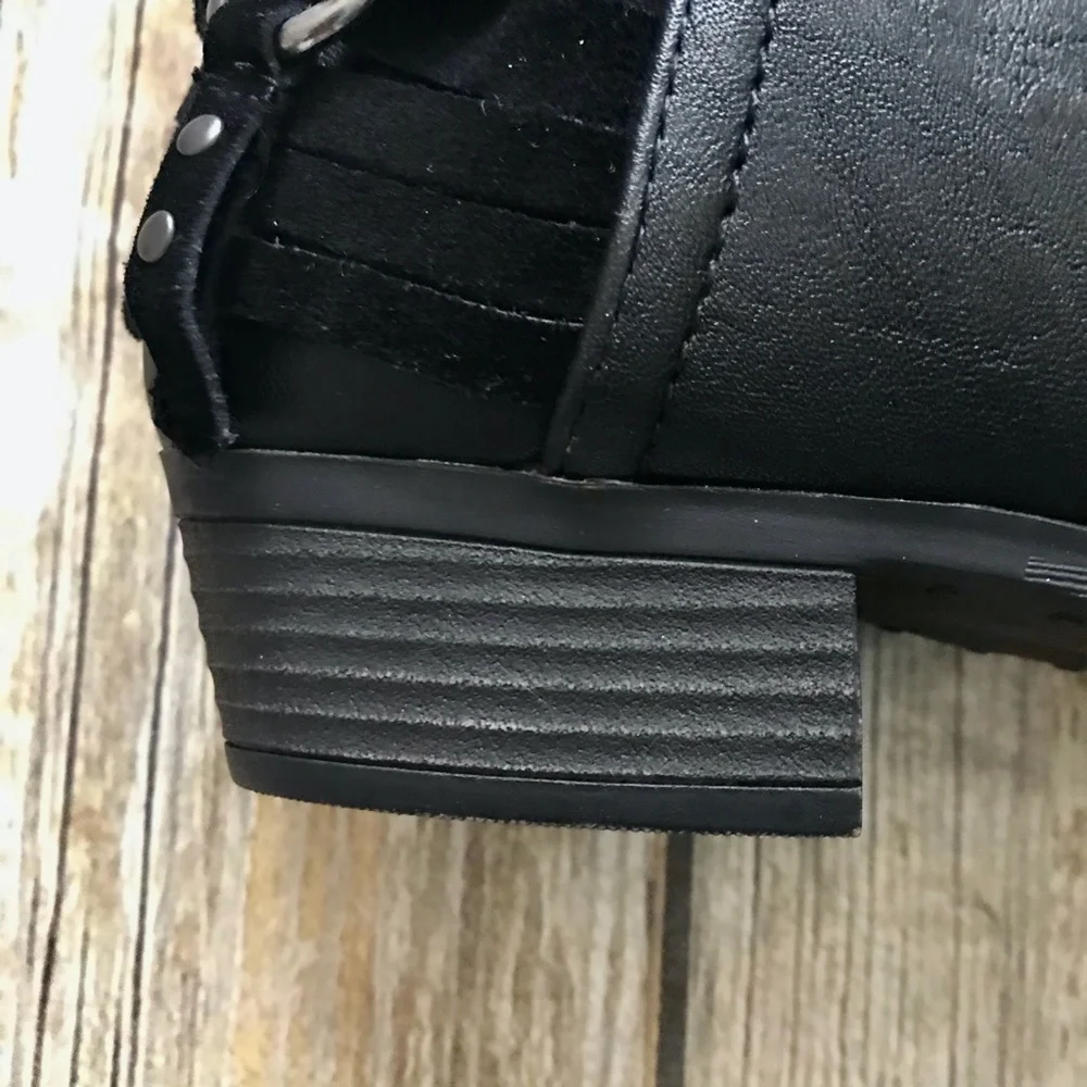 BARGAIN 2/$15 Black Boots Sz 11 - Picture 12 of 15